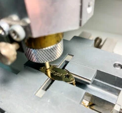 Gourmette Bébé étoiles - Or Jaune 9ct -Mikado Soldes Magasin IMG 0821 product